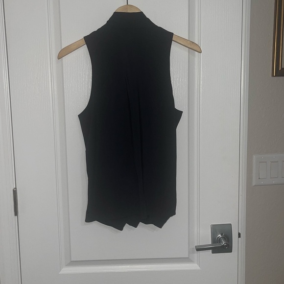 Lululemon Rollin' With My Om'ies Tank Black 2014 Style Number: W1F56S Draped 6 - Picture 5 of 7